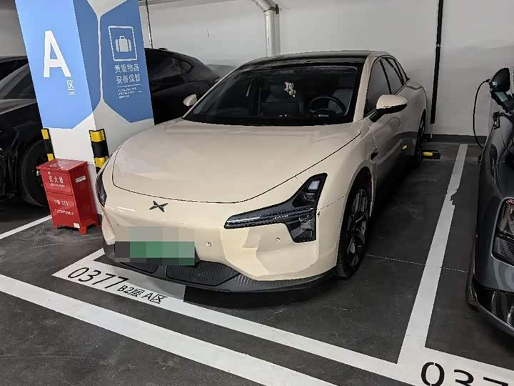 Фото 1 - XPeng Mona M03