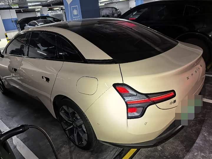 Фото 3 - XPeng Mona M03