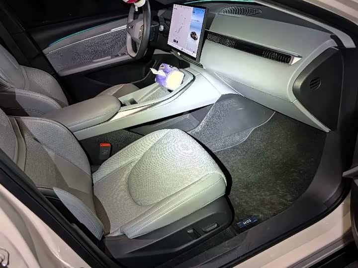 Фото 5 - XPeng Mona M03