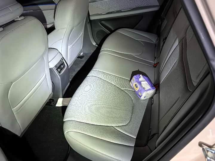 Фото 6 - XPeng Mona M03