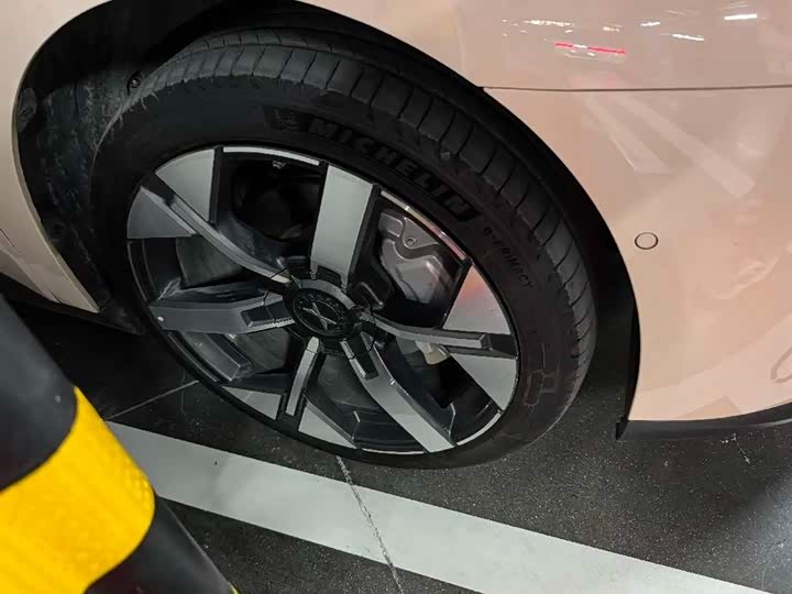 Фото 9 - XPeng Mona M03