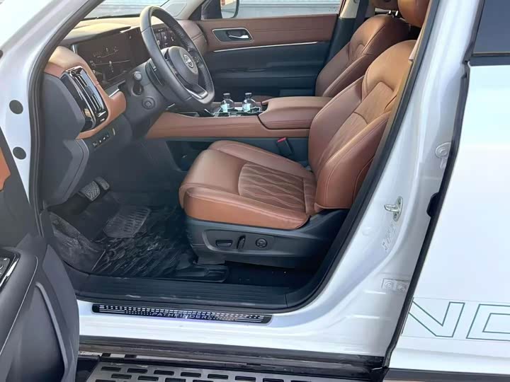 Фото 7 - Nissan Pathfinder