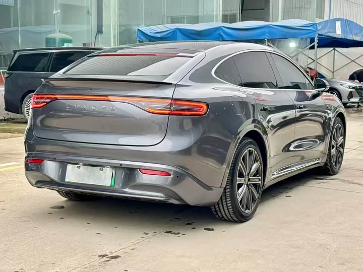 Фото 7 - Luxeed R7