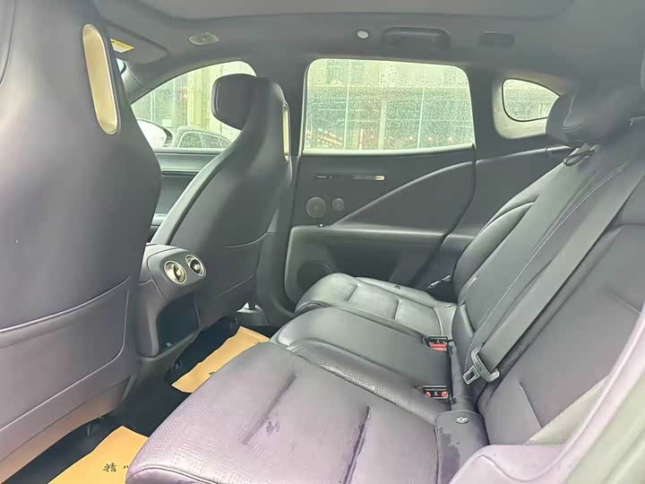 Фото 6 - Avatr 07