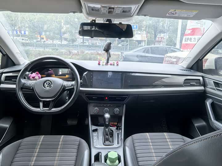 Фото 6 - Volkswagen Lavida