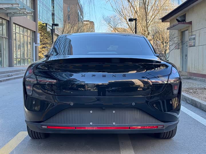 Фото 6 - XPeng Mona M03