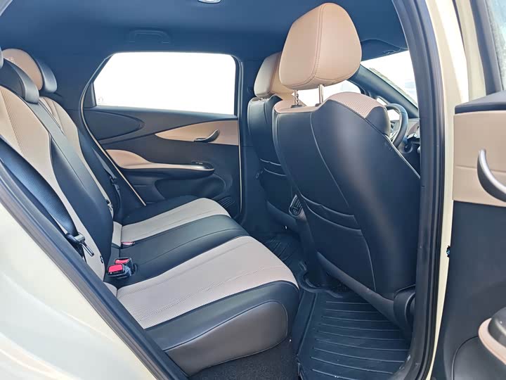 Фото 8 - BYD Dolphin