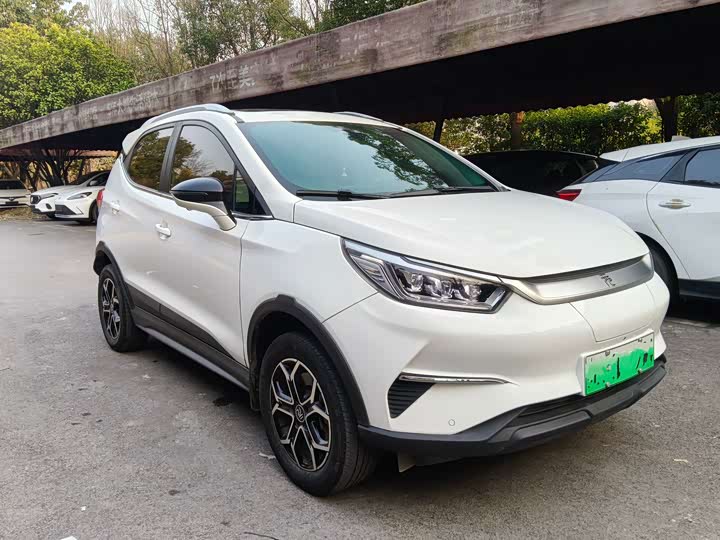 Фото 3 - BYD Yuan Pro