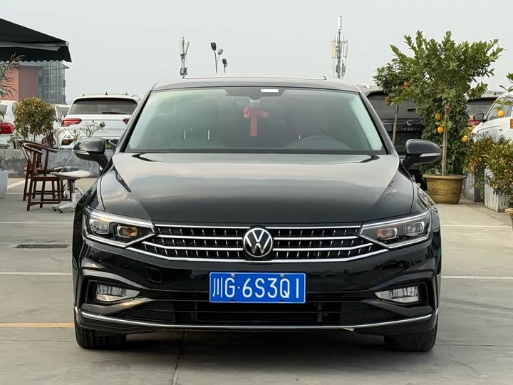 Фото 2 - Volkswagen Magotan