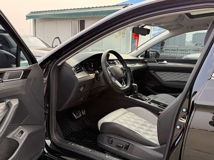 Фото 4 - Volkswagen Magotan