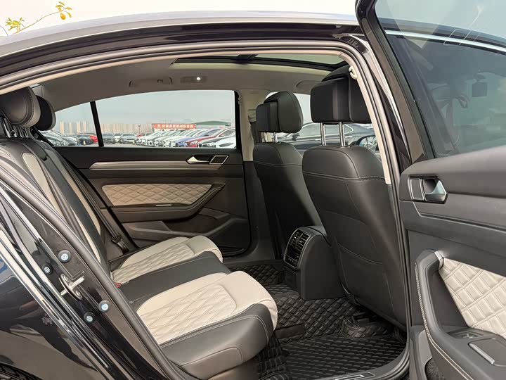 Фото 6 - Volkswagen Magotan