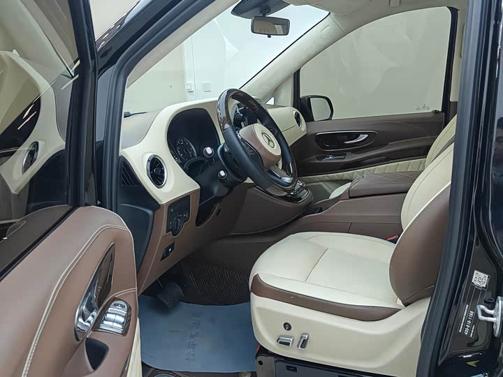 Фото 4 - Mercedes-Benz Vito