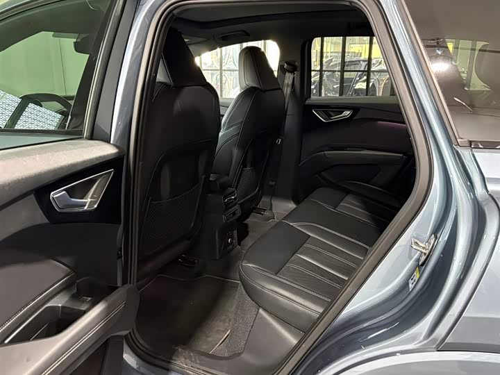 Фото 9 - Audi Q4 e-tron