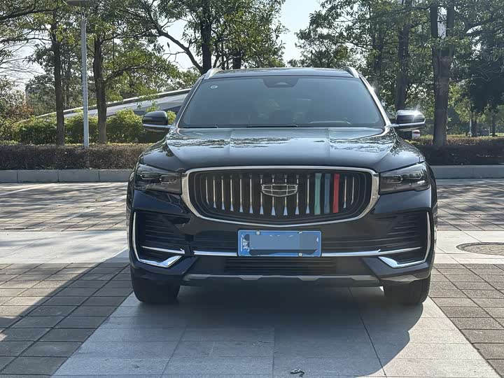 Фото 2 - Geely Monjaro