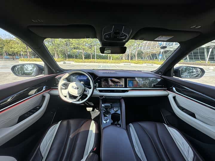 Фото 6 - Geely Monjaro