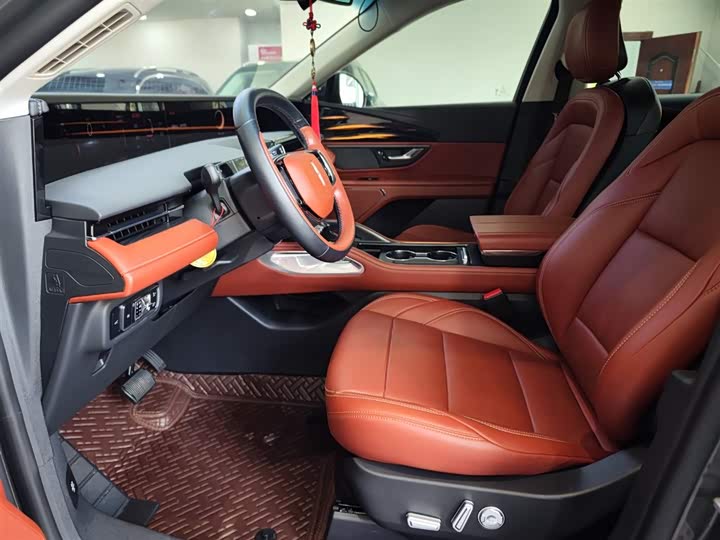 Фото 6 - Lincoln Nautilus