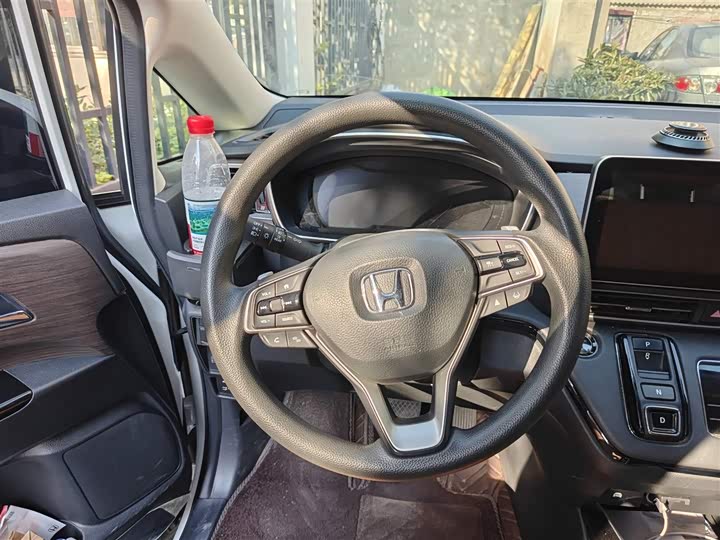 Фото 5 - Honda Odyssey