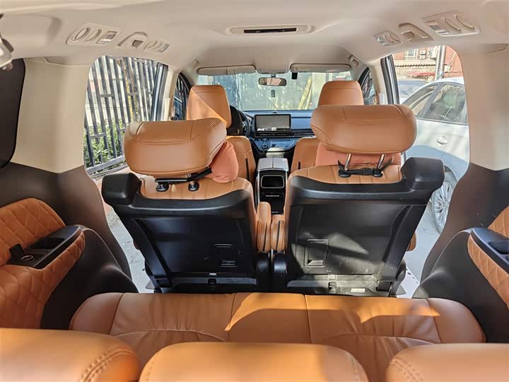 Фото 8 - Honda Odyssey