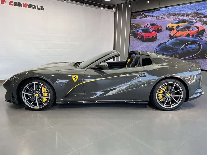 Фото 2 - Ferrari 812