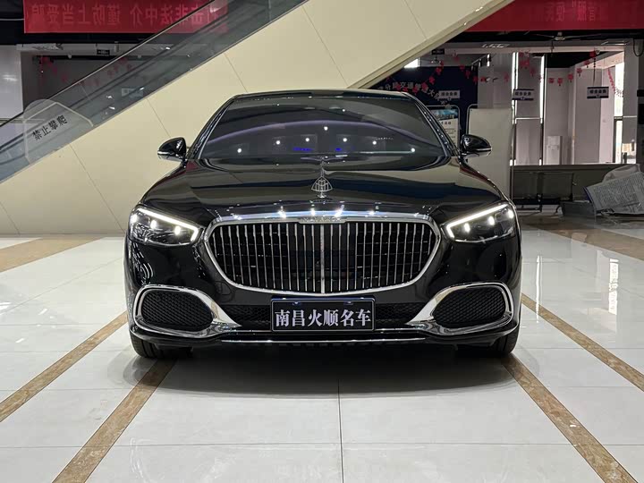 Фото 2 - Mercedes-Benz Maybach S-Class