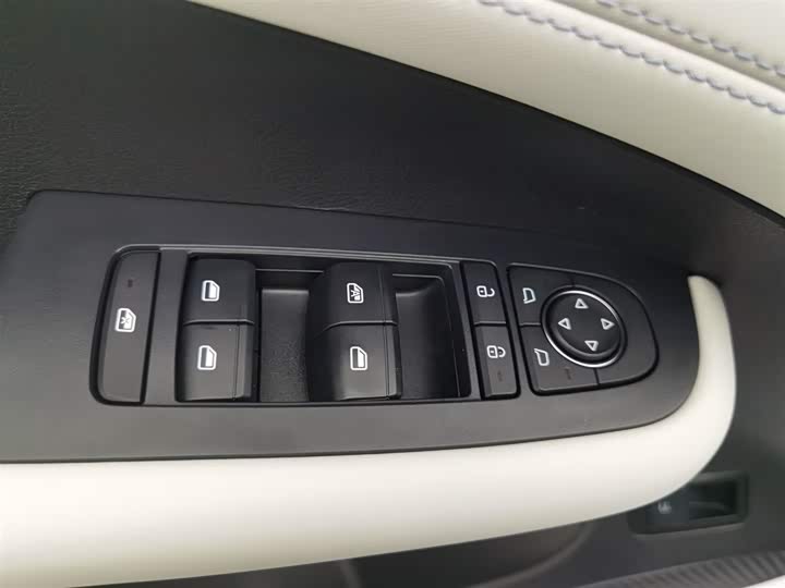 Фото 9 - BYD Seal 05 DM-i Hybrid