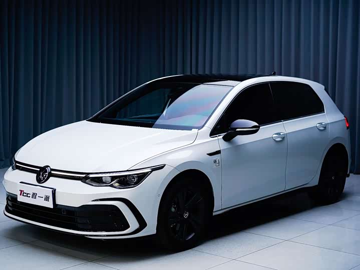 Фото 4 - Volkswagen Golf