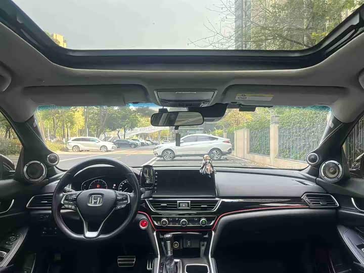 Photo 7 - Honda Accord