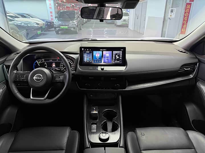 Фото 6 - Nissan X-Trail