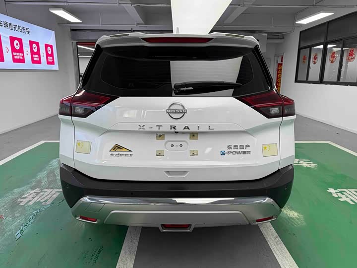 Фото 9 - Nissan X-Trail