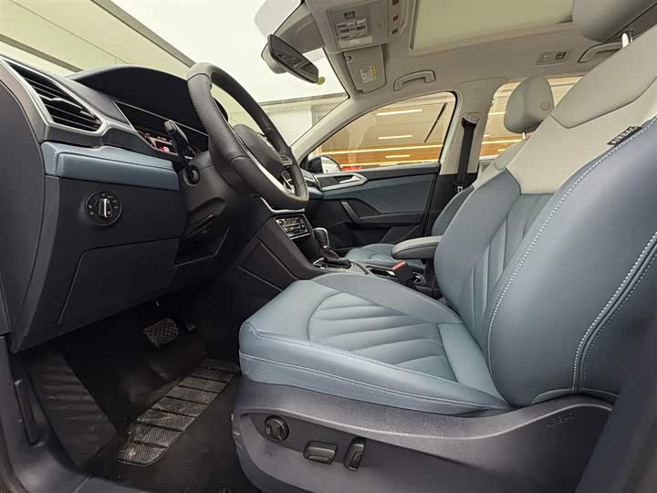 Фото 8 - Volkswagen Tharu