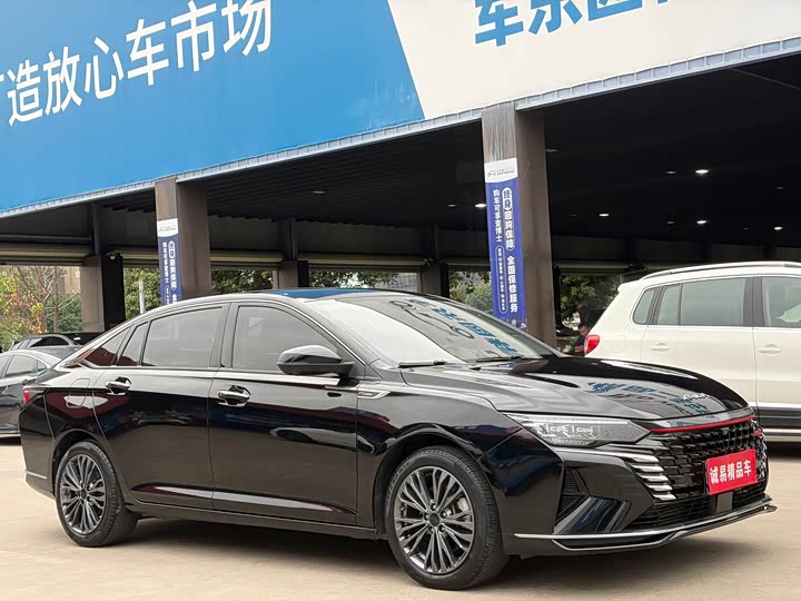 Фото 3 - Dongfeng Aeolus Yixuan Max