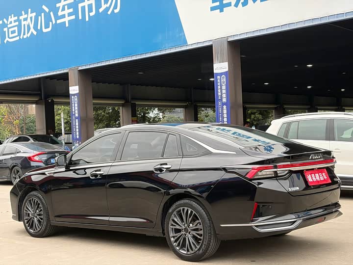 Фото 4 - Dongfeng Aeolus Yixuan Max