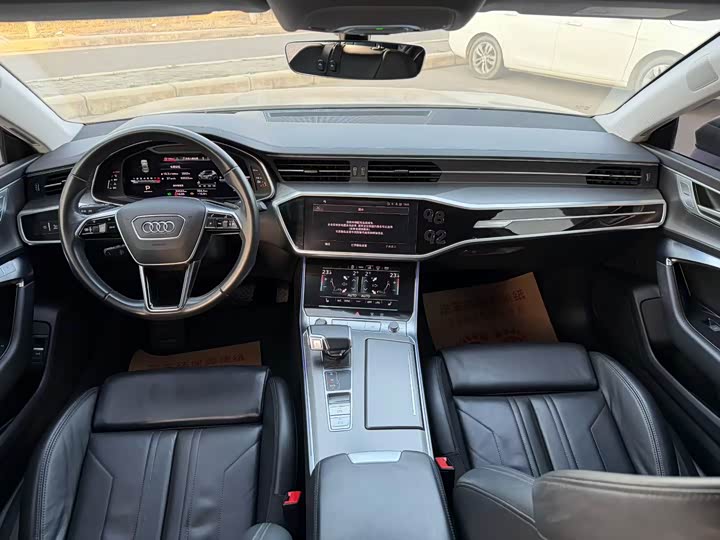 Фото 5 - Audi A7