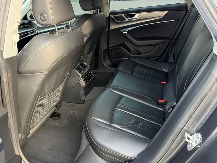 Фото 6 - Audi A7