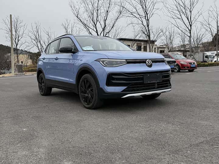 Фото 3 - Volkswagen Tharu