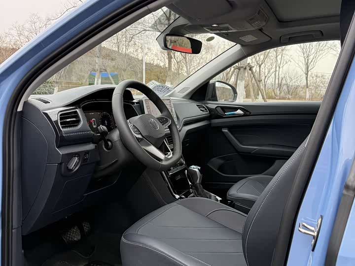 Фото 4 - Volkswagen Tharu