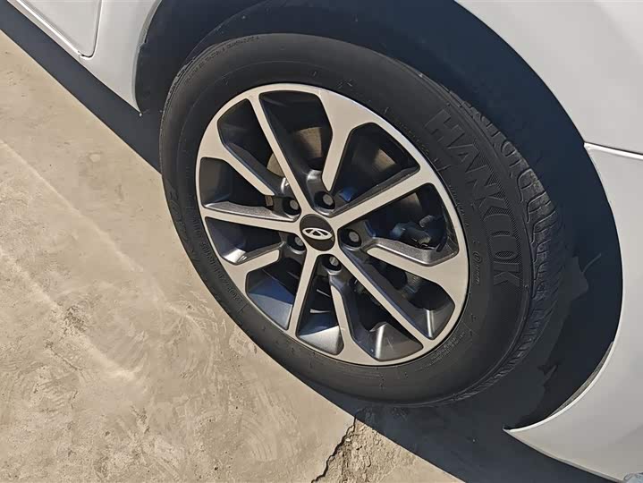 Фото 6 - Chery Arrizo 5