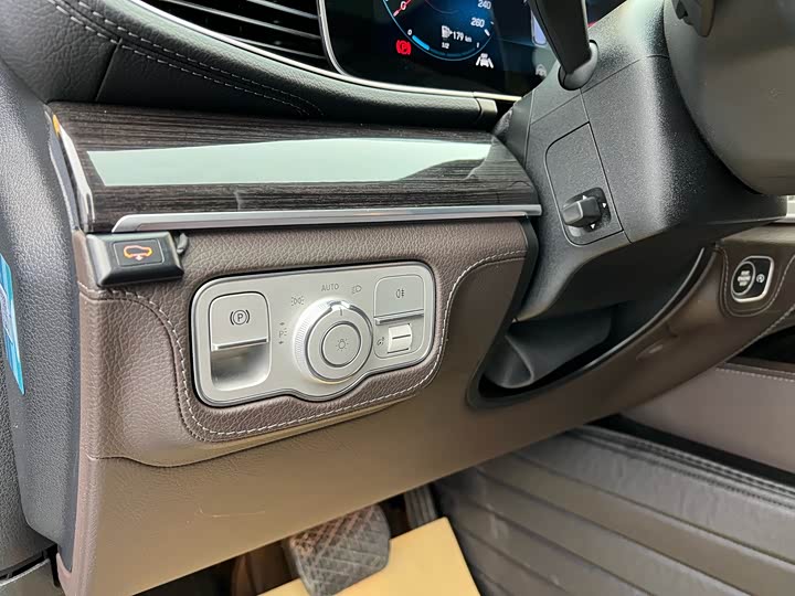 Фото 6 - Mercedes-Benz GLS-Class