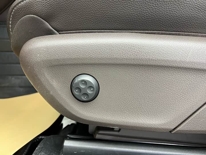 Фото 7 - Mercedes-Benz GLS-Class
