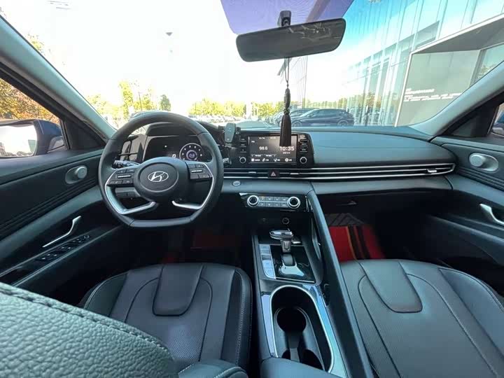 Фото 5 - Hyundai Elantra N line