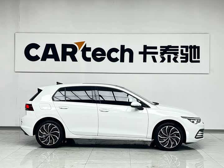 Фото 4 - Volkswagen Golf