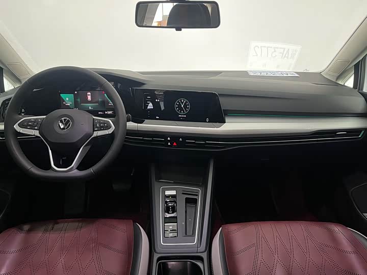 Фото 9 - Volkswagen Golf