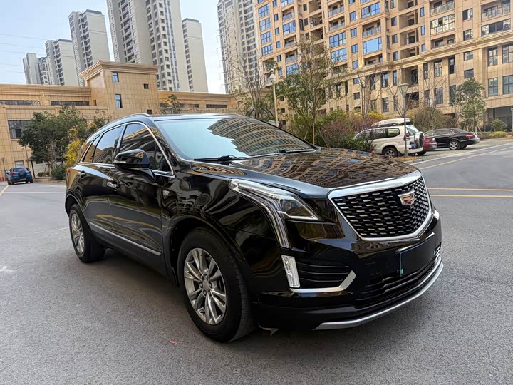 Фото 2 - Cadillac XT5
