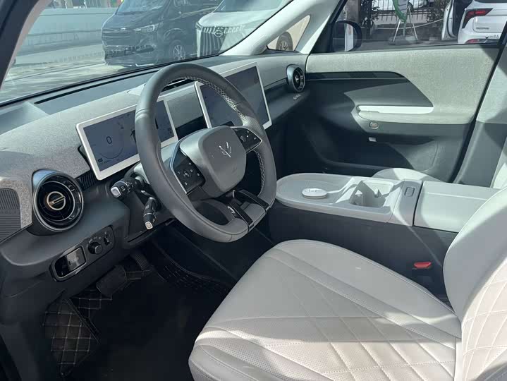 Фото 7 - BAIC Arcfox Kaola