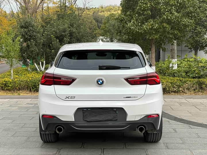 Фото 8 - BMW X2