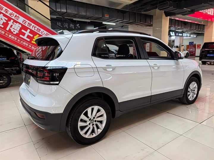 Фото 3 - Volkswagen Tacqua