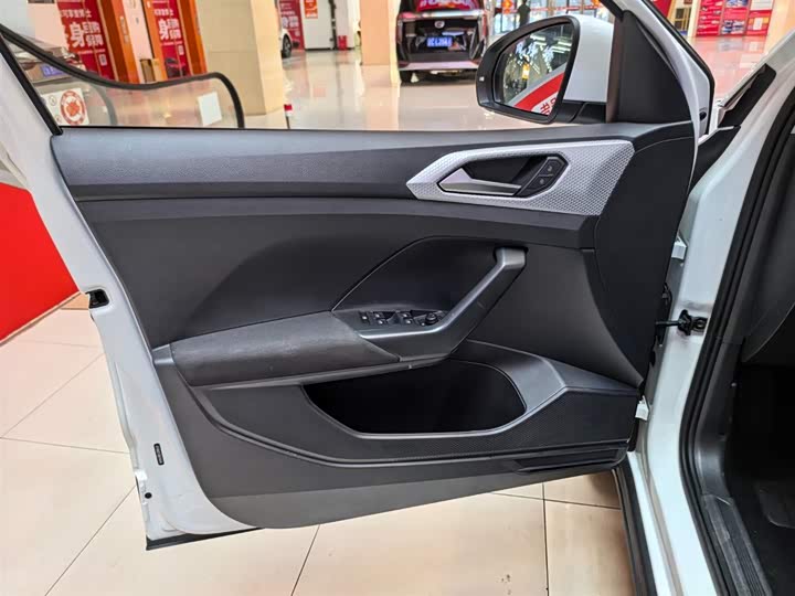 Фото 6 - Volkswagen Tacqua