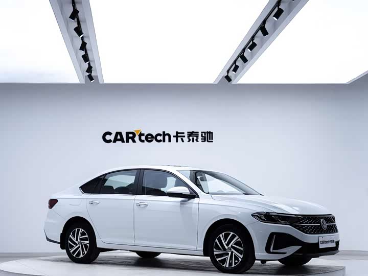 Фото 7 - Volkswagen Lavida