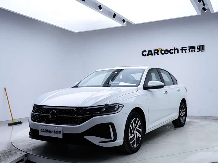 Фото 8 - Volkswagen Lavida