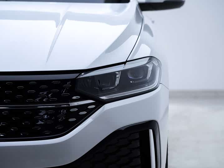 Фото 9 - Volkswagen Lavida